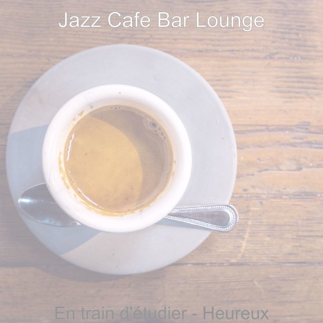En train d'étudier - Heureux