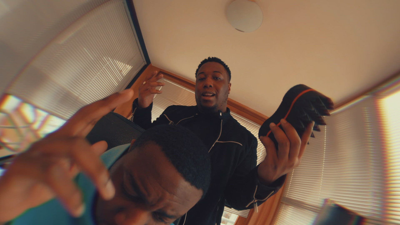 HOUSE PARTY