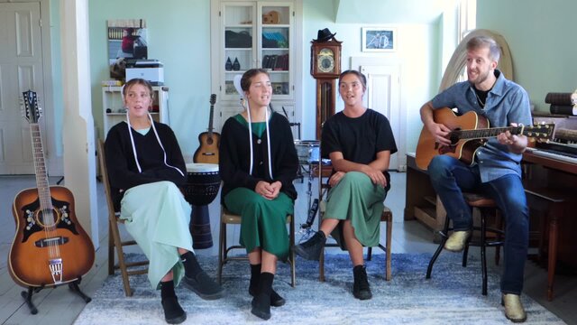 Yes I Know (feat. Esch Sisters)