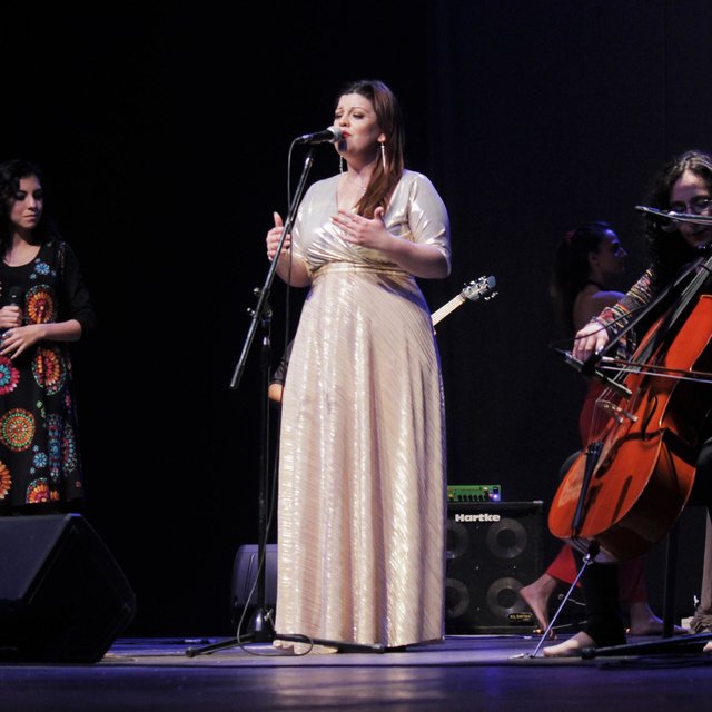 Queriendo ser (feat. Yasmín González, Miriam Mendoza & Gabriel Vargas)