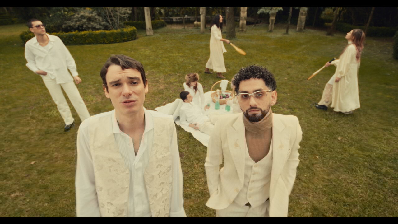 Junkie (feat. Wayne) (Official Video)