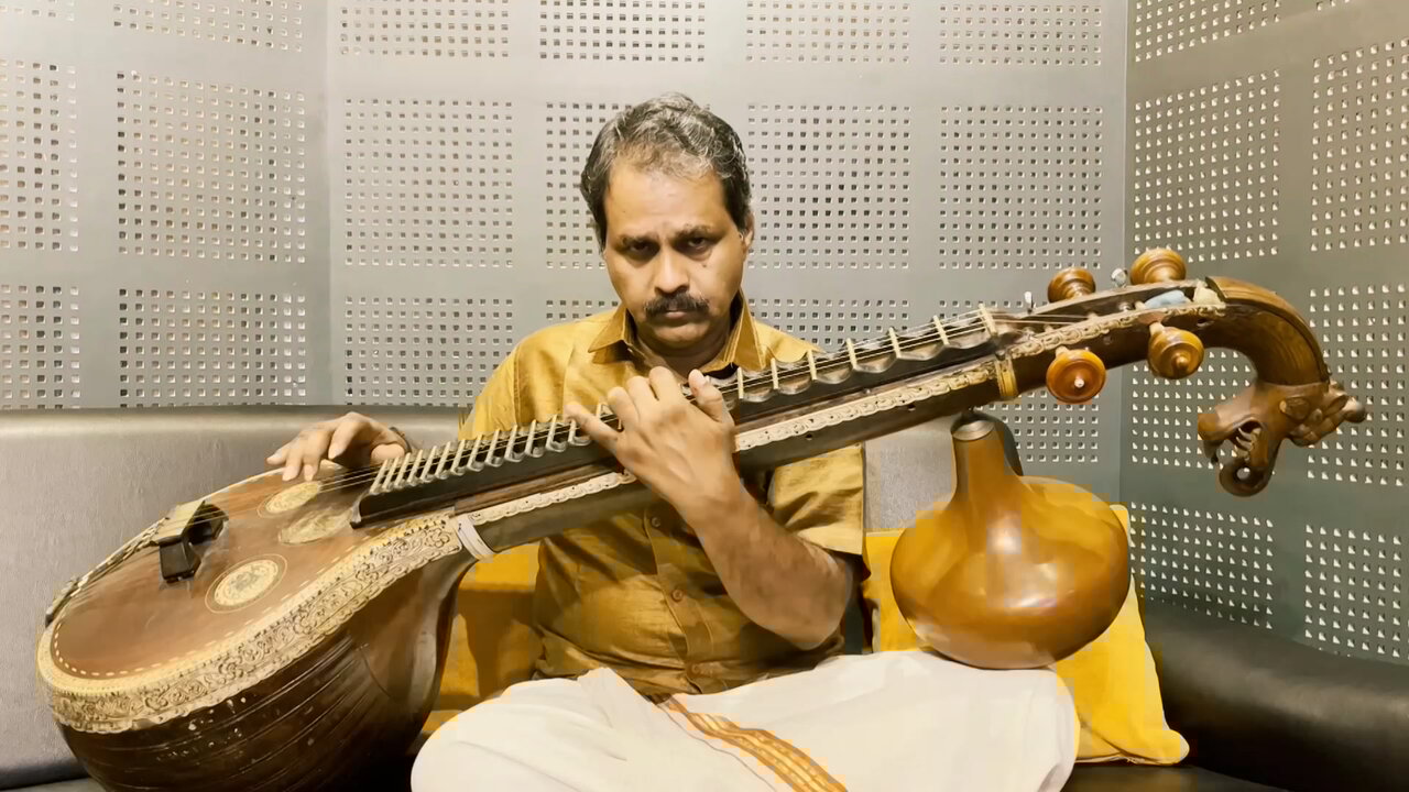 Sri Chakra Raja (Veena Instrumental)