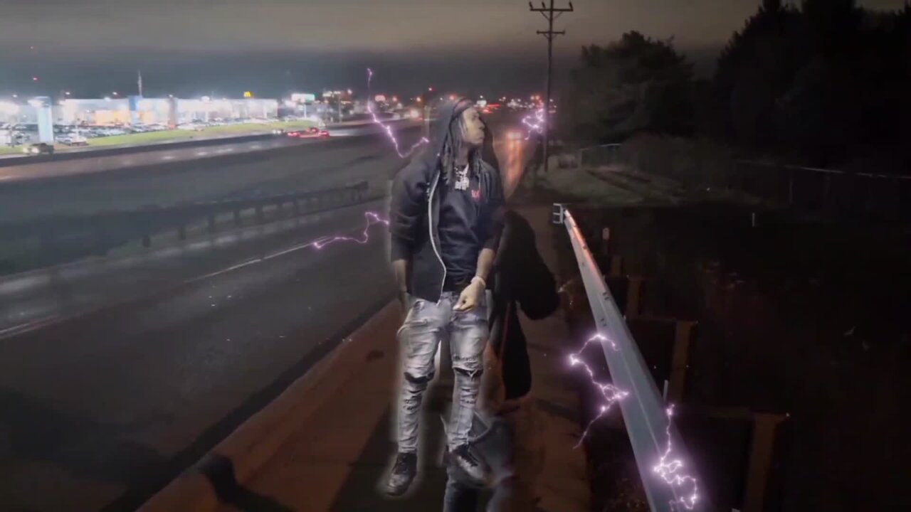 #OUTTATOWNCHEAPUHHH (feat. AllOutW4r)