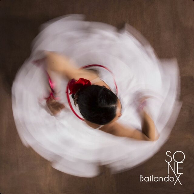 Bailando