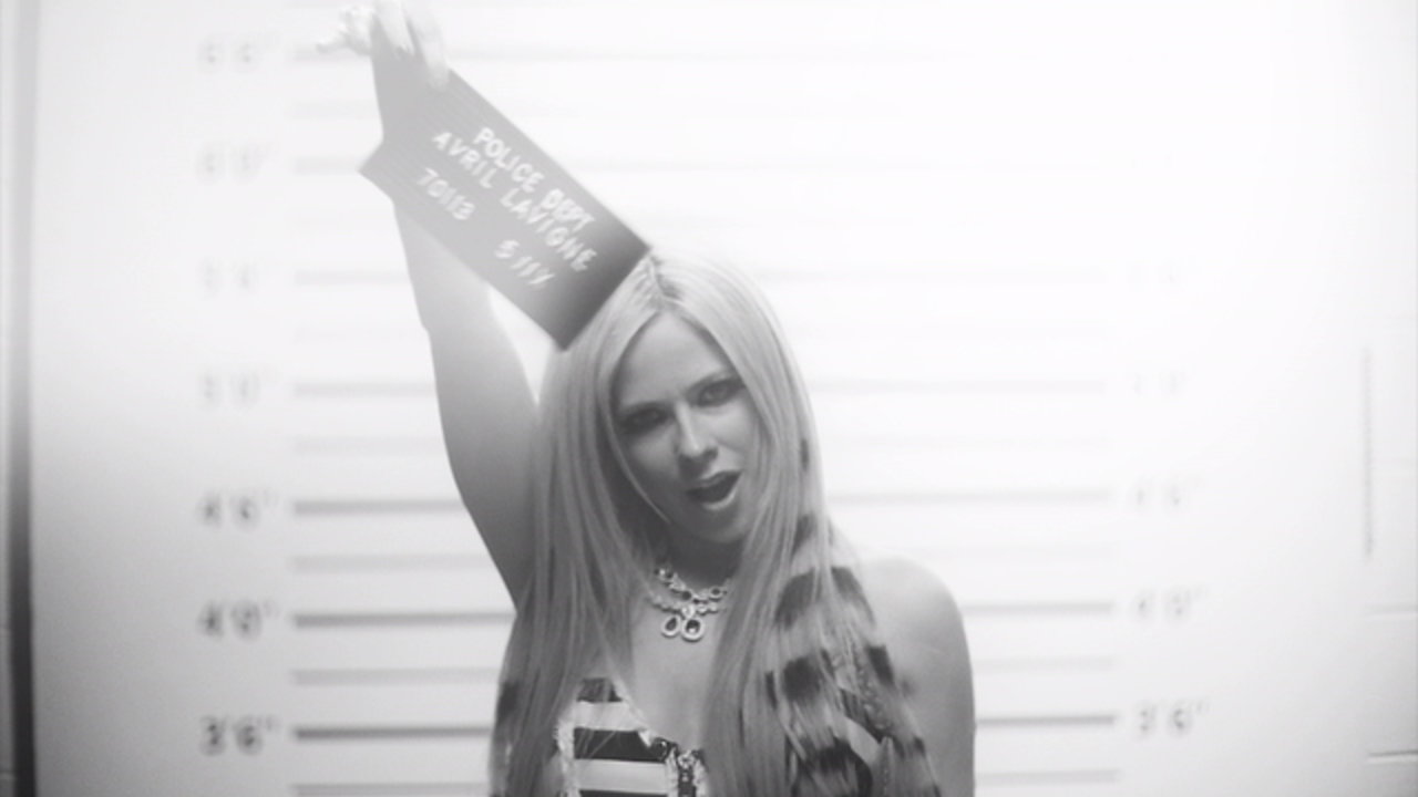 Love It When You Hate Me (feat. blackbear)