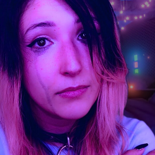 ASMR RP Insecure Girlfriend - Do you still love me (Angst, Hurt, Comfort, Kisses & Massage)