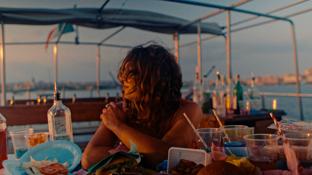 Considera (Visual Video)