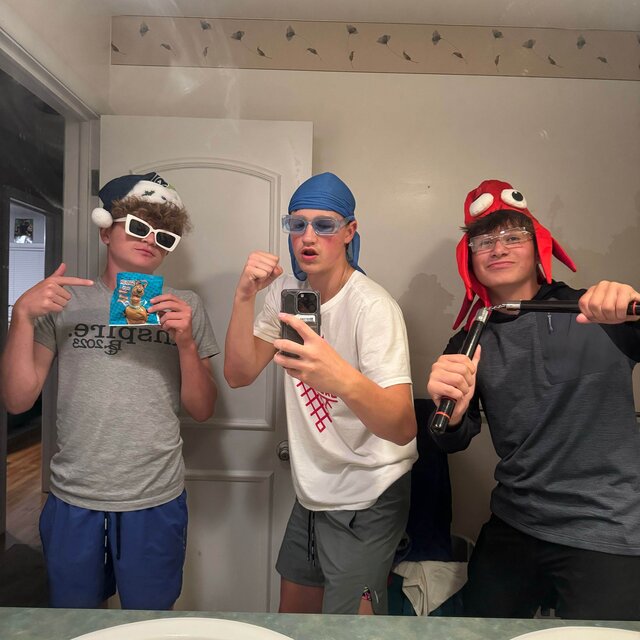 Tres Amigos