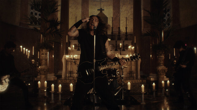 When The Darkness Comes [Official Video]