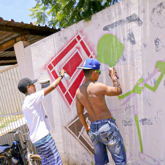 Mais Que um Amigo (Eterno Leap)