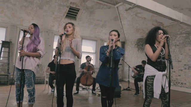 Louder ((Acoustic) [Live])