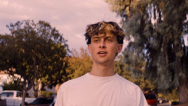 i ain't rich, girl (Official Video)