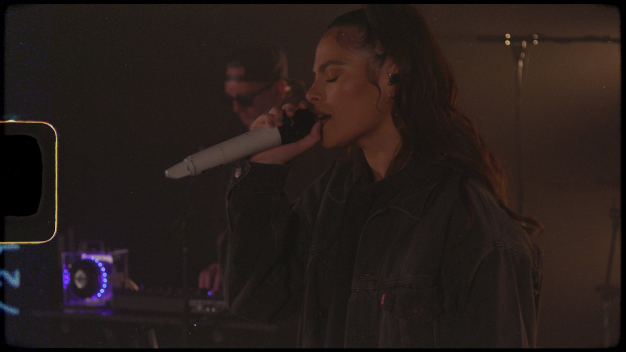 West Like (feat. Kalan.FrFr) (Official Live Performance)