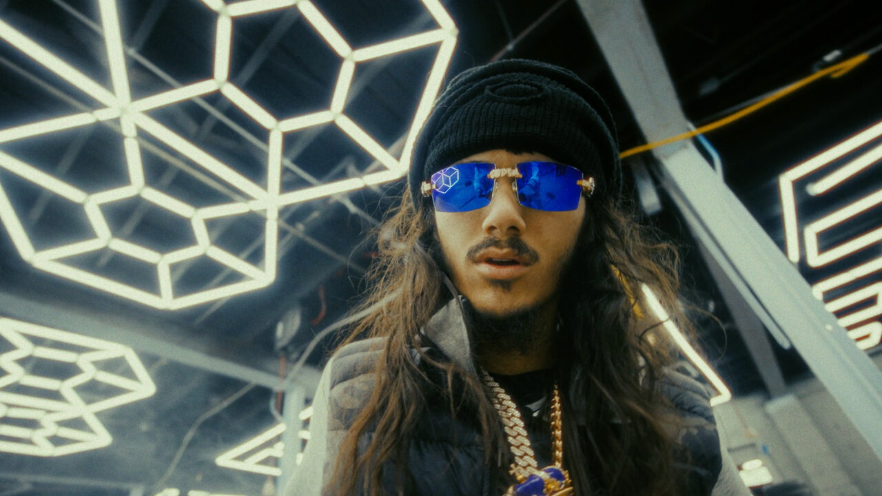 5 STAR (Official Video)