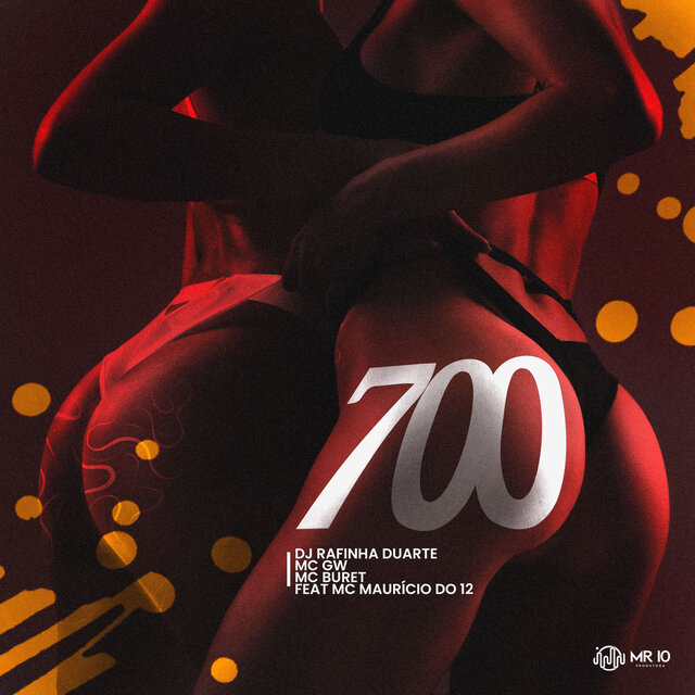 700