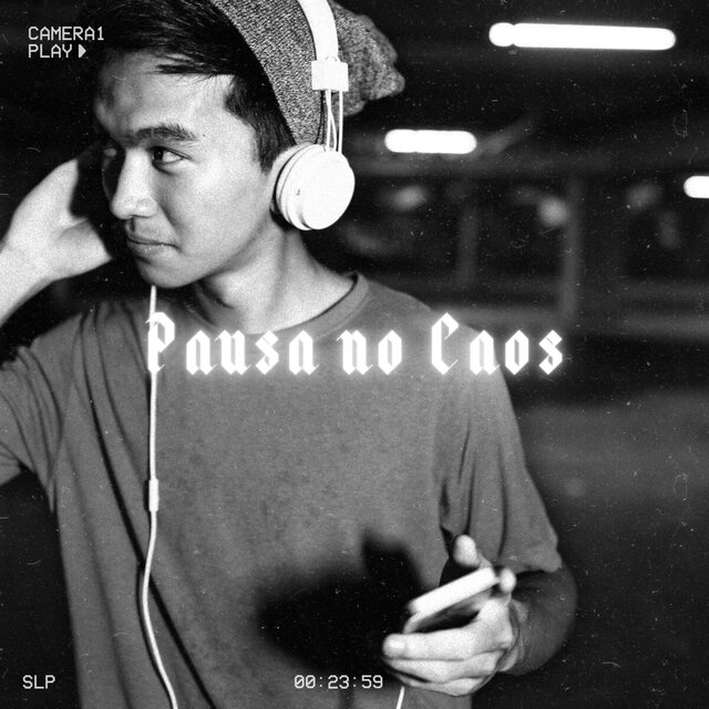 Pausa no Caos (Sussurros em Preto e Branco)