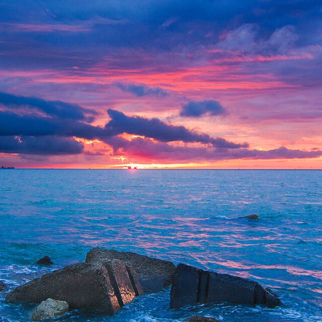 12AM Coastal: Sleepy Ocean Waves