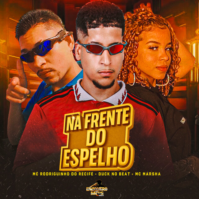 NA FRENTE DO ESPELHO