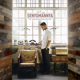 Senyumannya