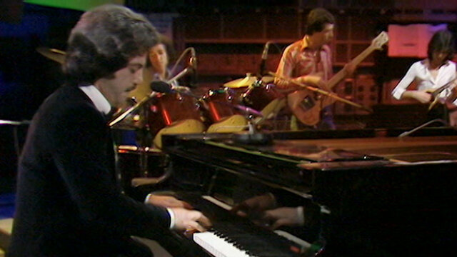 Piano Man (Live on The Old Grey Whistle Test - May 16, 1975)