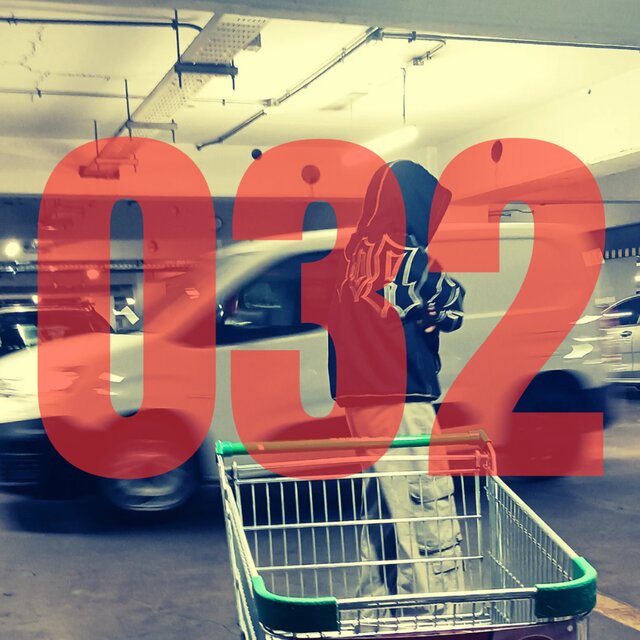 032