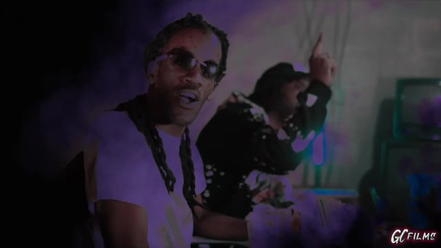 Man Right Here (feat. Cash 414)