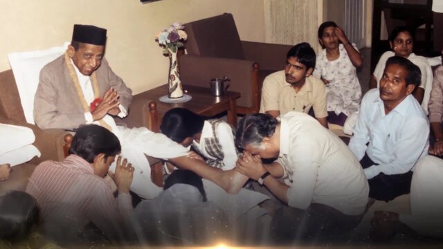 Parasne Sparshe Kanchan Thaya