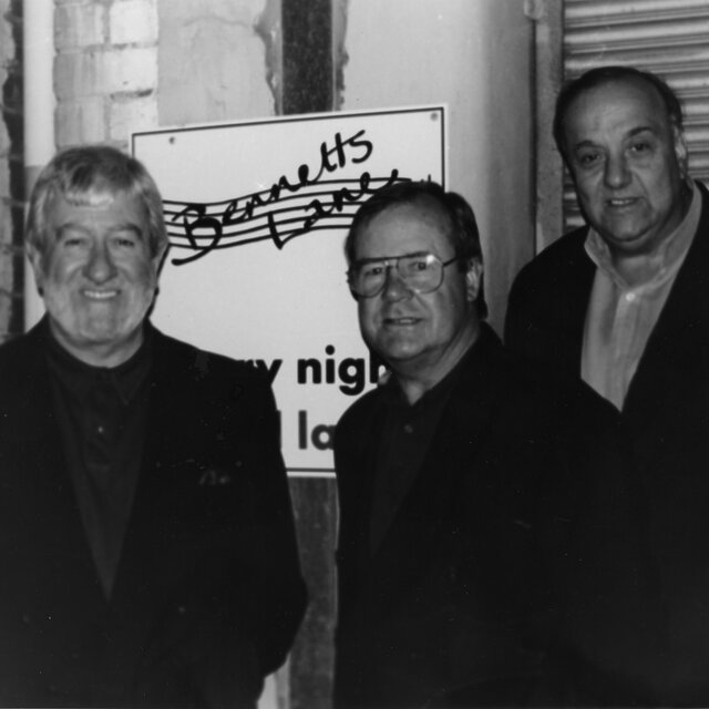 Live at ABC Brisbane 1998