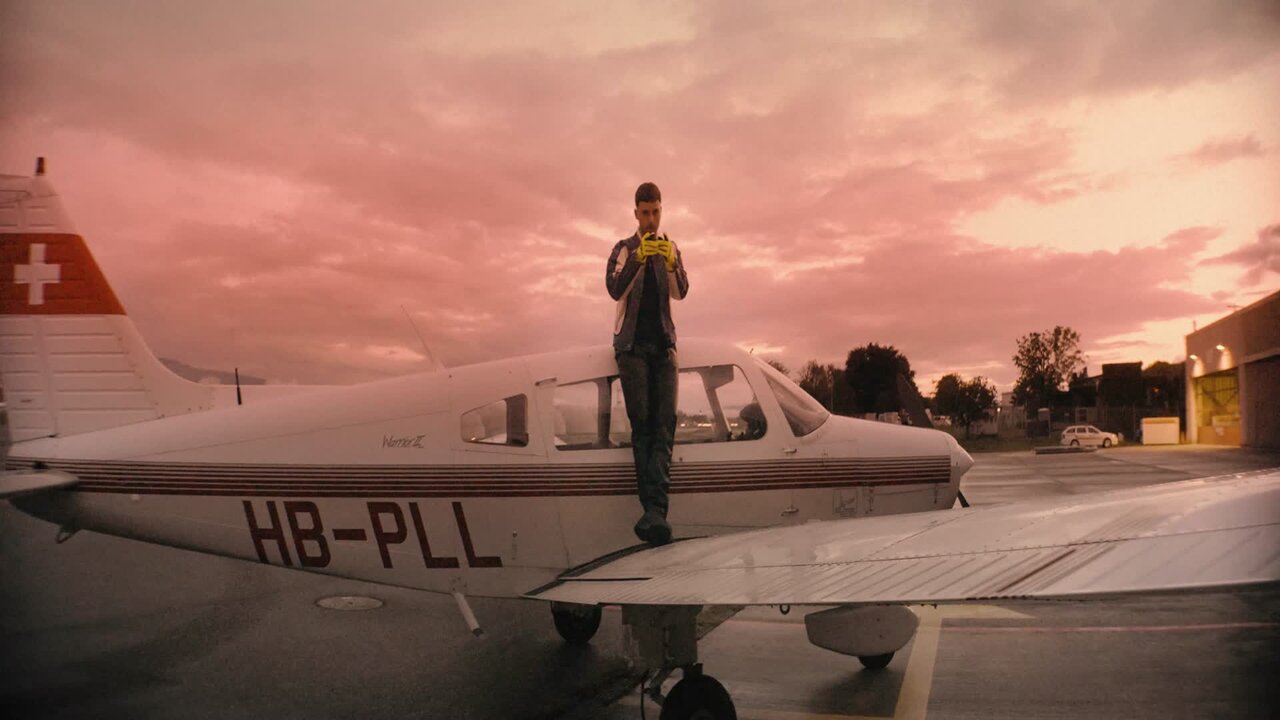 KISS & FLY