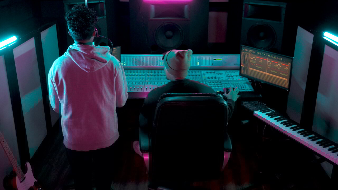 Culpa del Alcohol (Official Video)