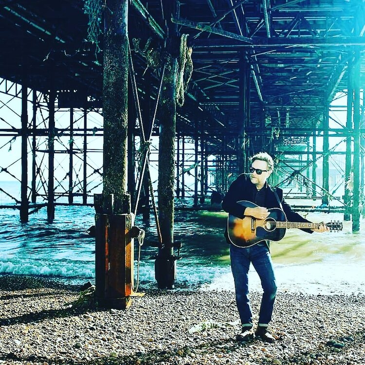 Simone Adams Singer Simon Adams on TIDAL