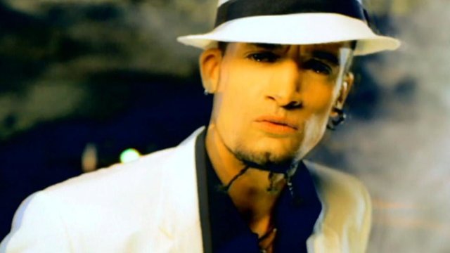 Real Love (Videoclip)