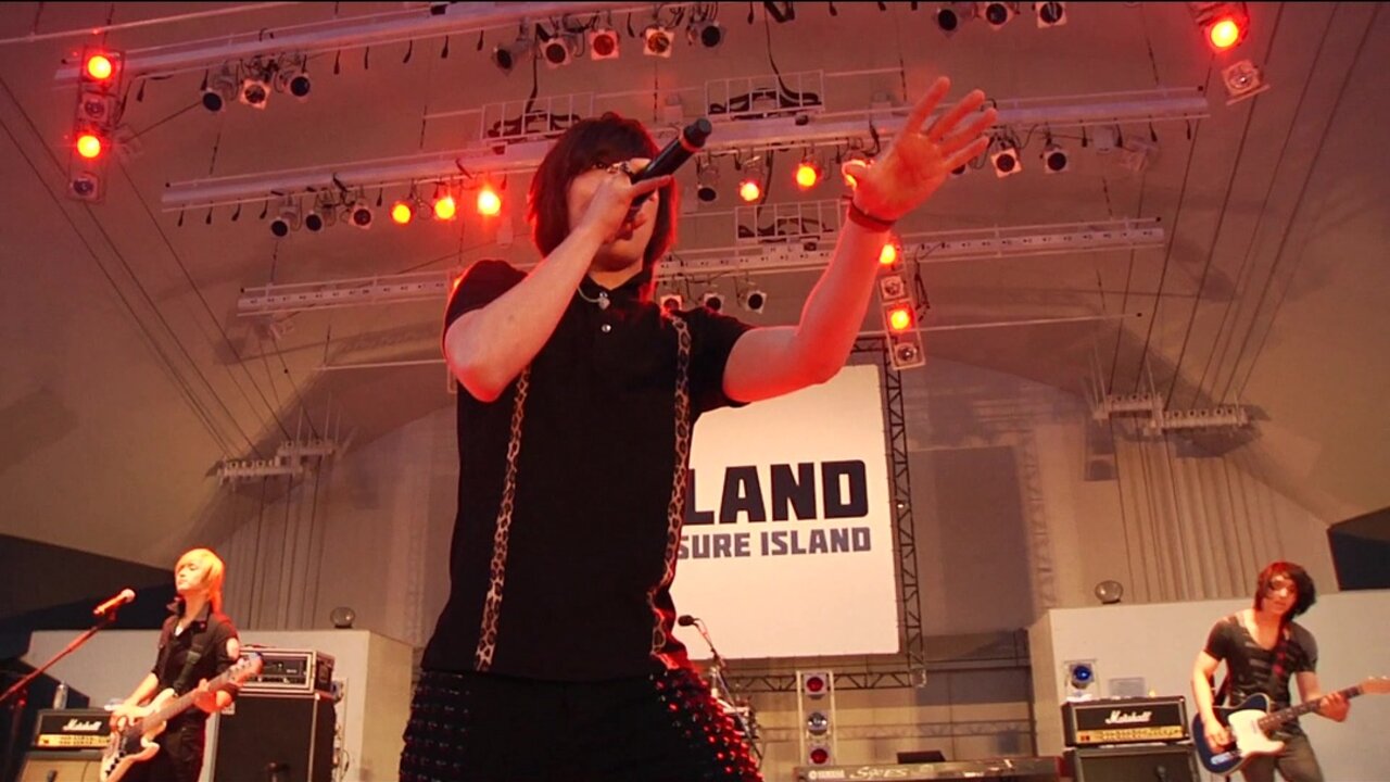 Haruka (Live-2011 Special Event -FIVE TREASURE ISLAND-@Yomiuri Land, Tokyo)