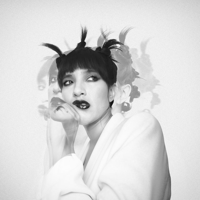 Drama (Deluxe)