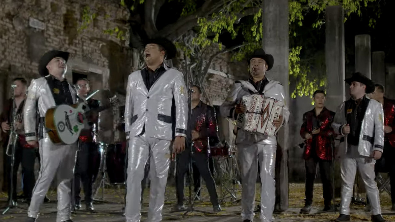 Ojitos Negros