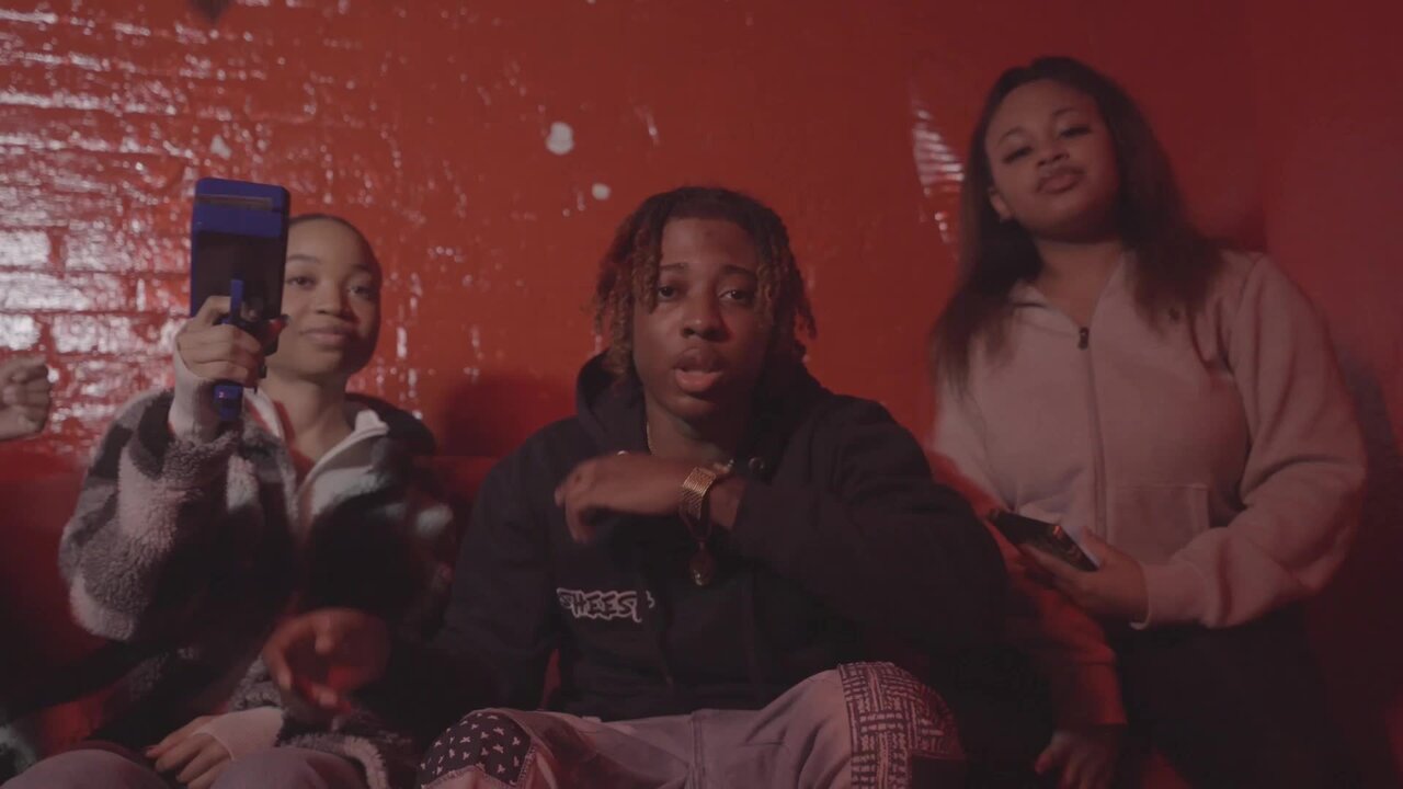 4 AM (feat. Cashh)