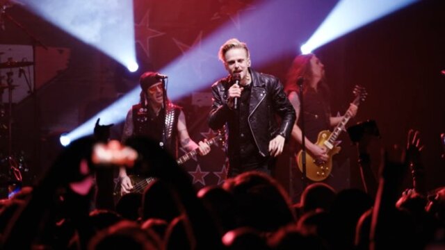 Slave to the Grind (Live in London)