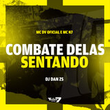 Combate delas sentando