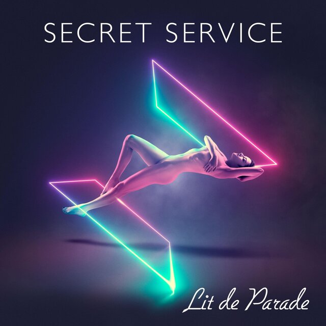 Lit De Parade