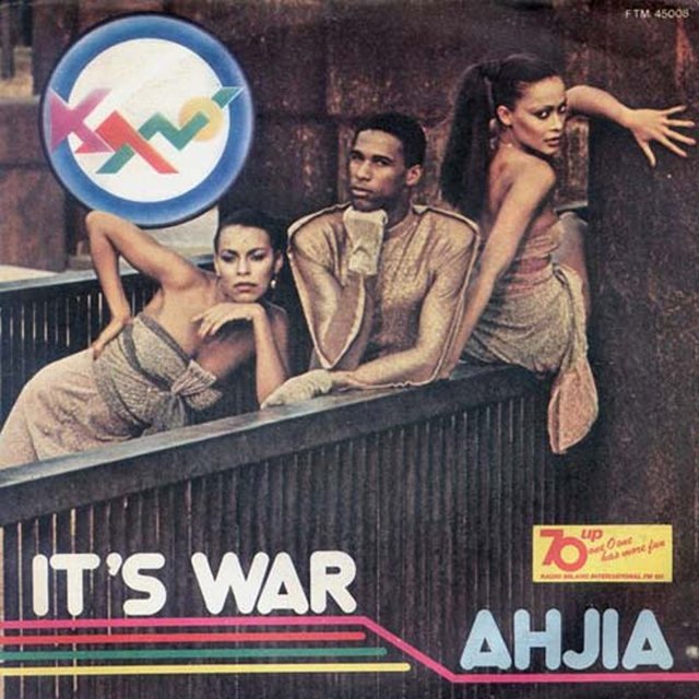 It's a War / Ahjia (7 Single)