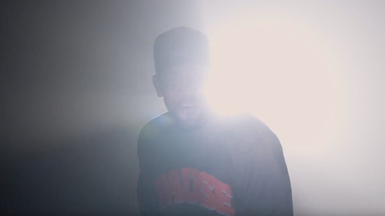 No Le Bajaré (Official Video)