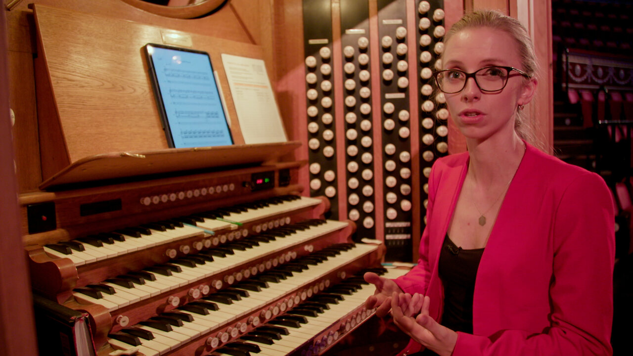 Anna Lapwood on Cornfield Chase (From "Interstellar")