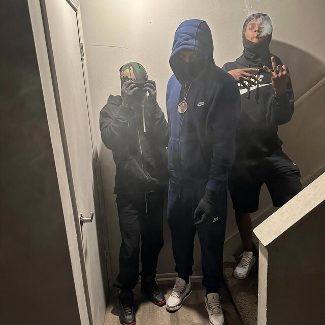 Set Da Record (feat. Geelock)