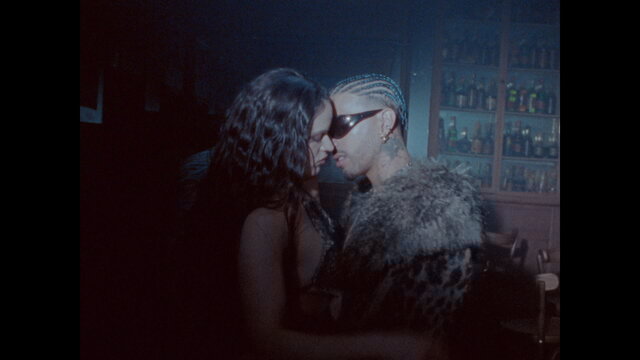 VAMPIROS (Official Video)