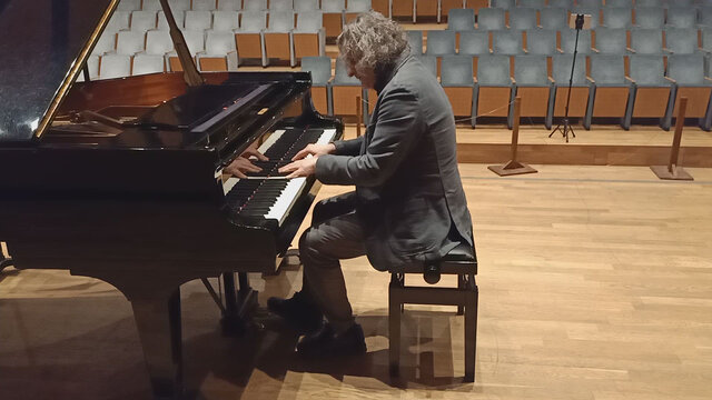 Francesco Marino: Nocturne No.2, Hommage à Chopin