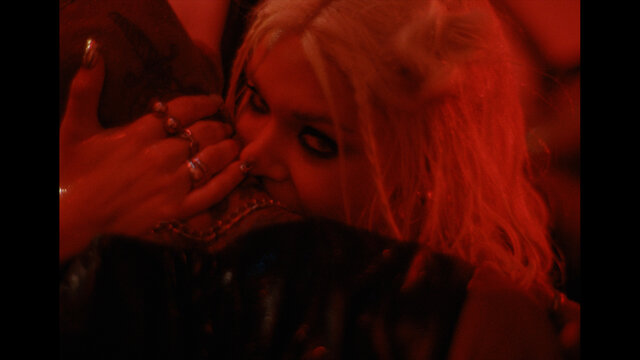 Tears on the dancefloor (Official Video)