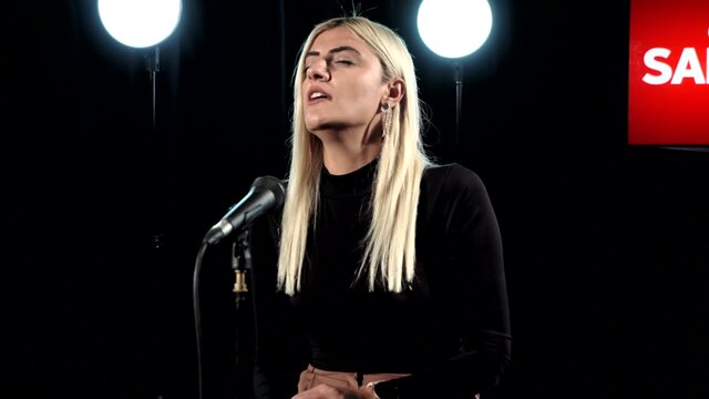 Şu Dağlar Kömürdendir (feat. Hülya Sarıkaya) (feat. Hülya Sarıkaya)