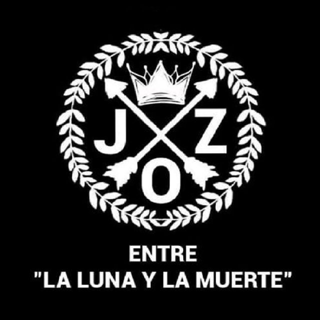 Entre la Luna y la Muerte