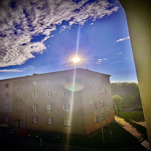 ŻYCIE JEST PIĘKNE