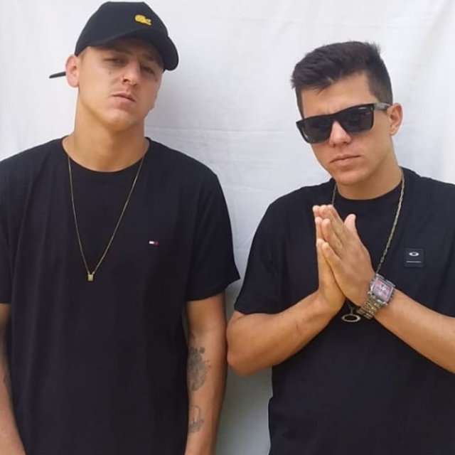 Saudades Dela